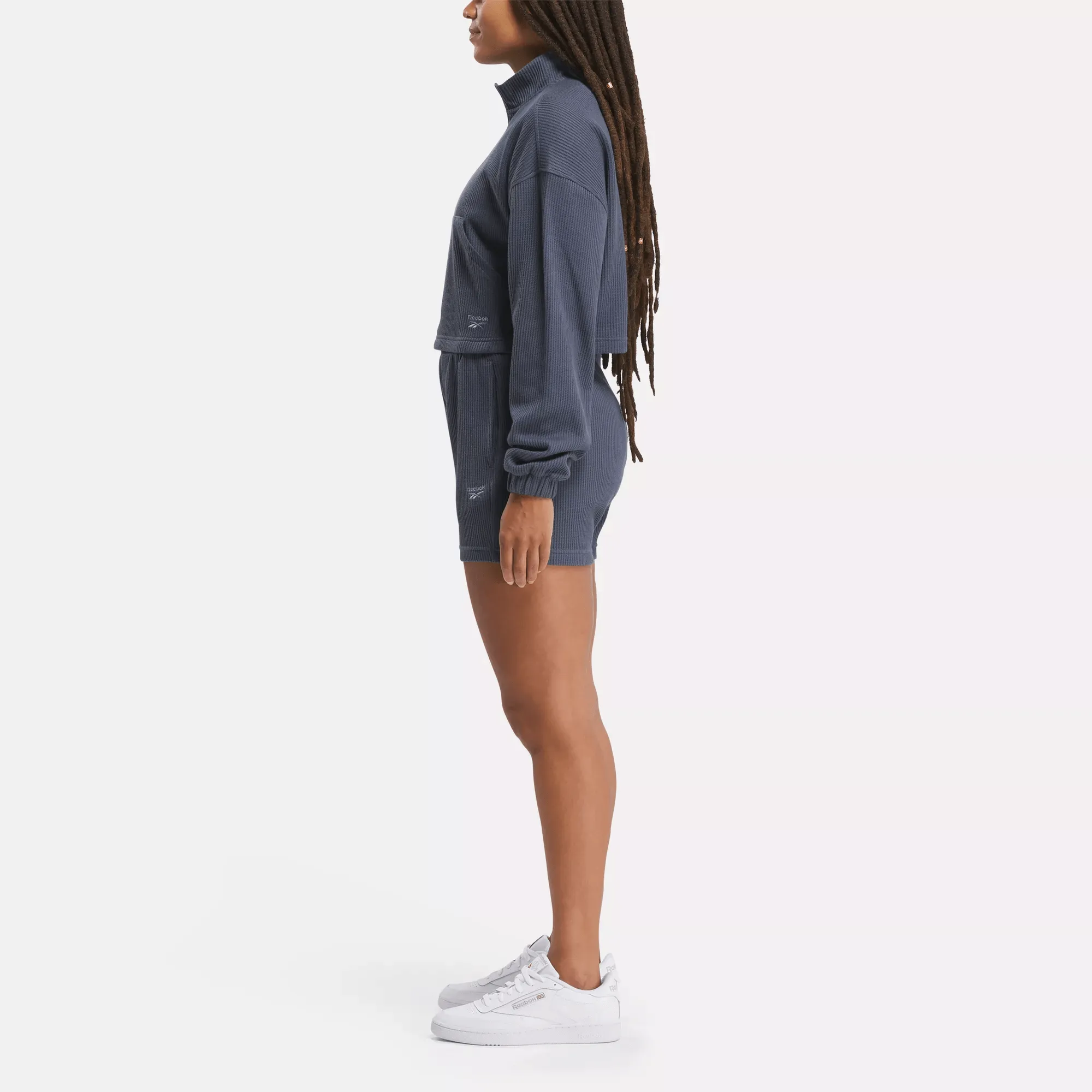 Vêtements Reebok pour Femmes - Shorts Gaufrés Classiques Essentiels pour Garde-robe