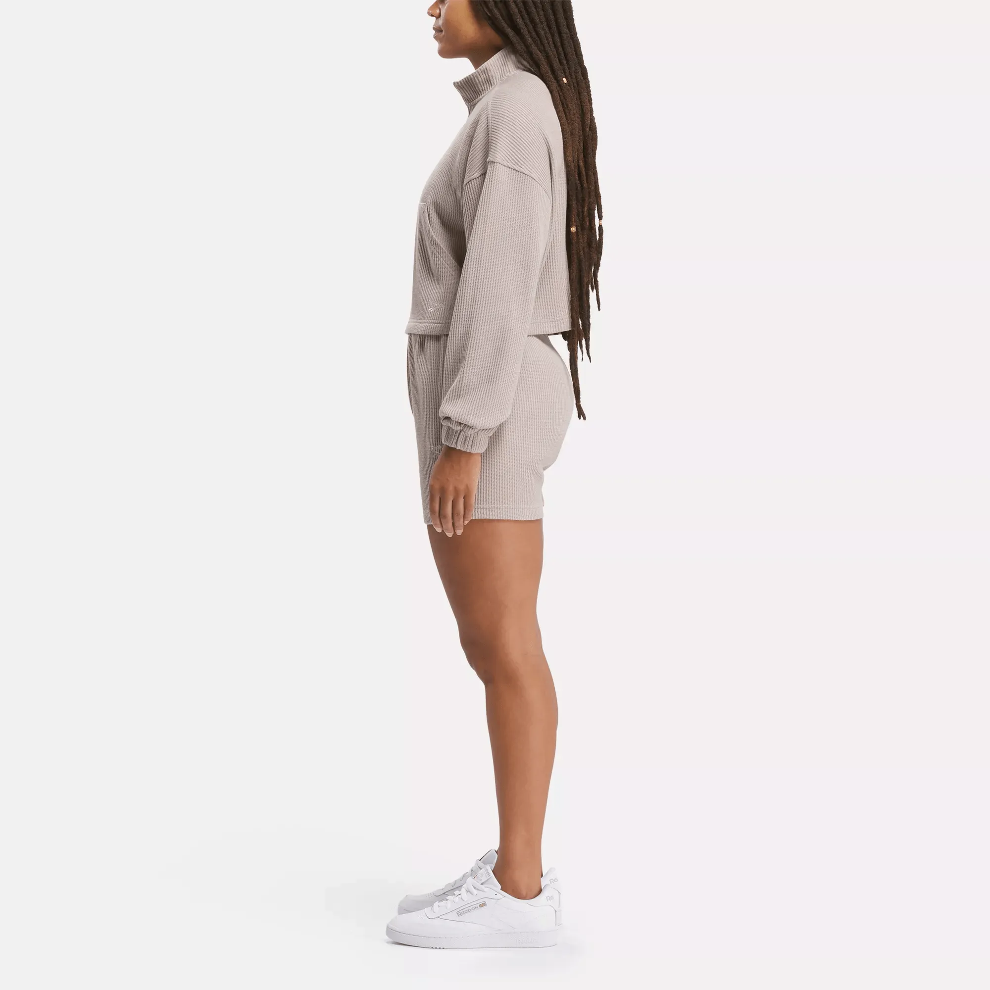 Vêtements Reebok pour Femmes - Shorts Gaufrés Classiques Essentiels pour Garde-robe