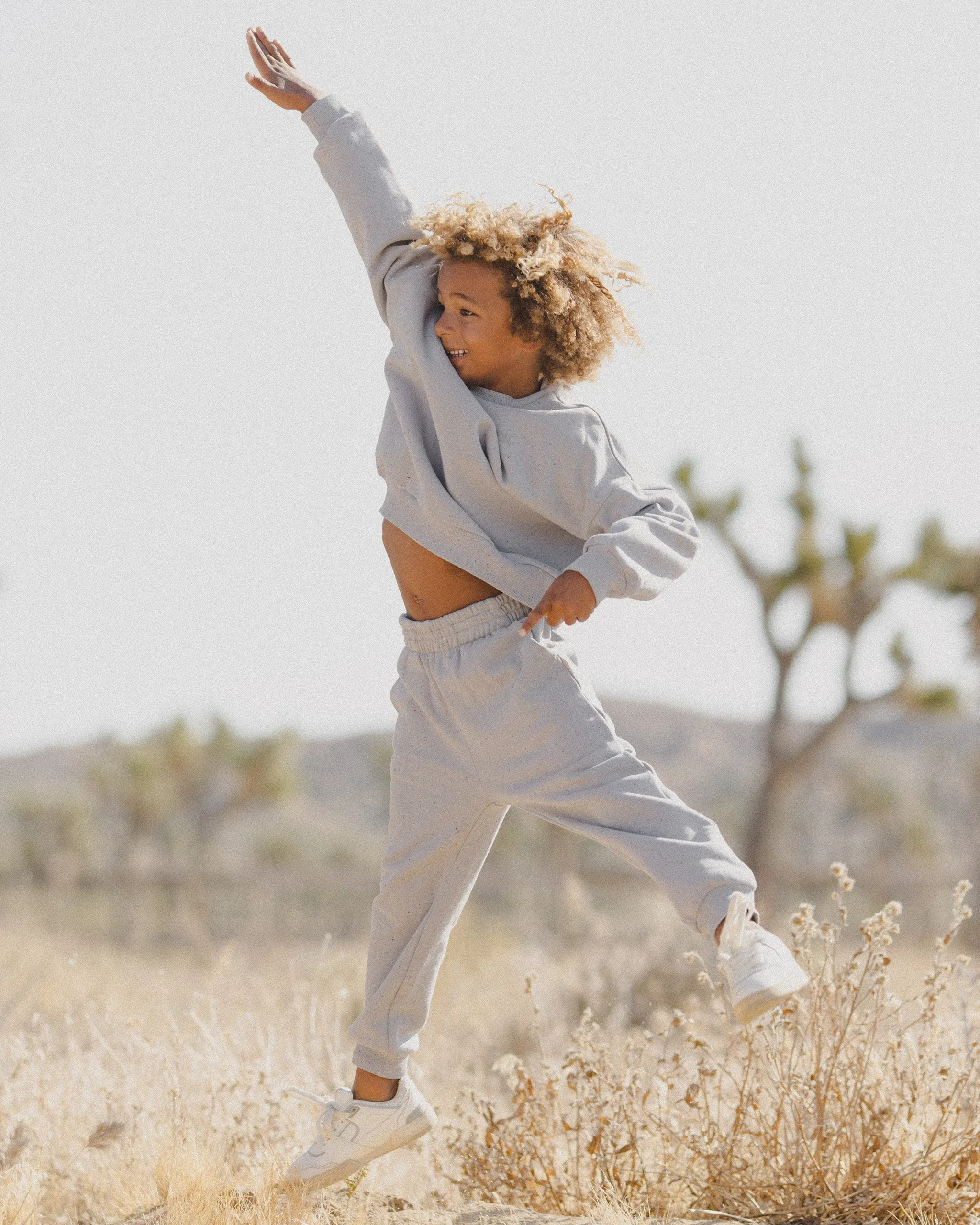 Rylee   Cru Sweat-shirt décontracté bébé/enfant | Bleu poussiéreux