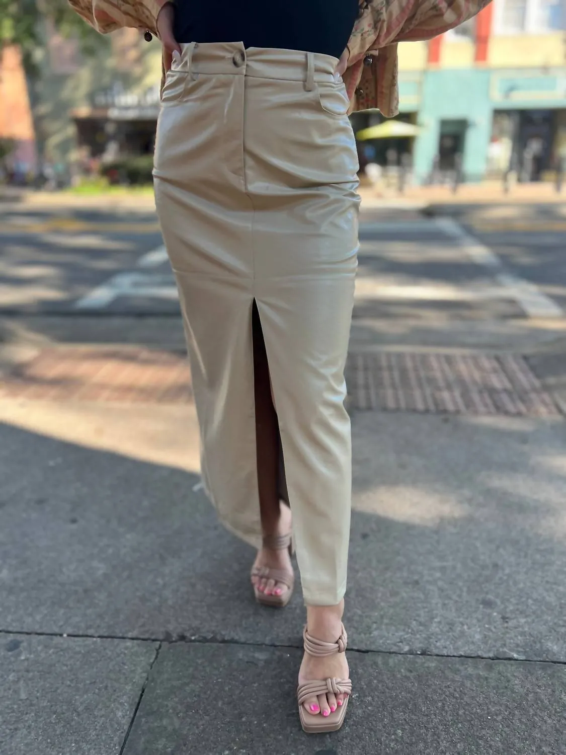 Jupe mi-longue Sahara Chic en kaki