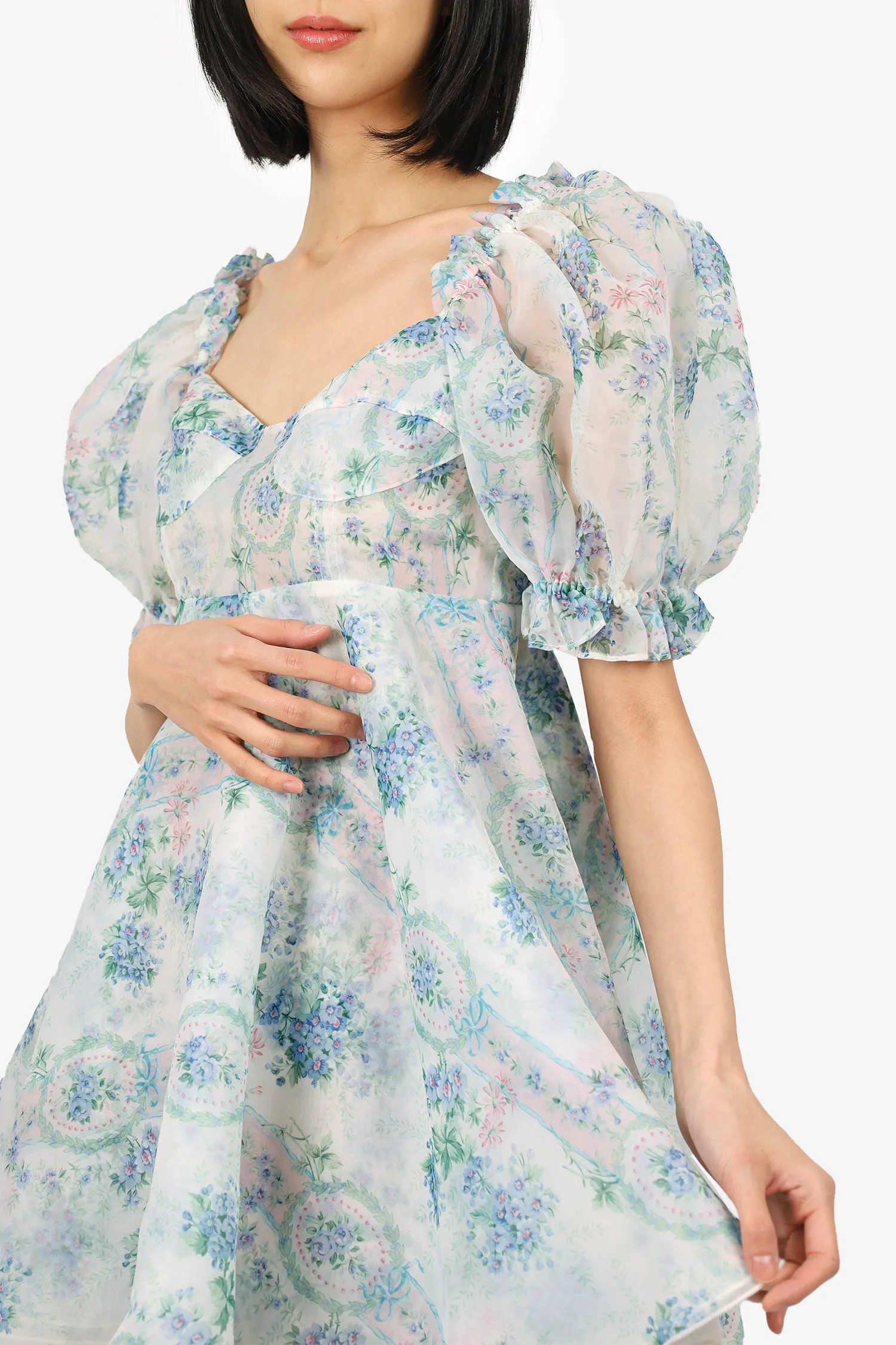 Robe courte Selkie à imprimé floral bleu et blanc avec manches ballon taille 6