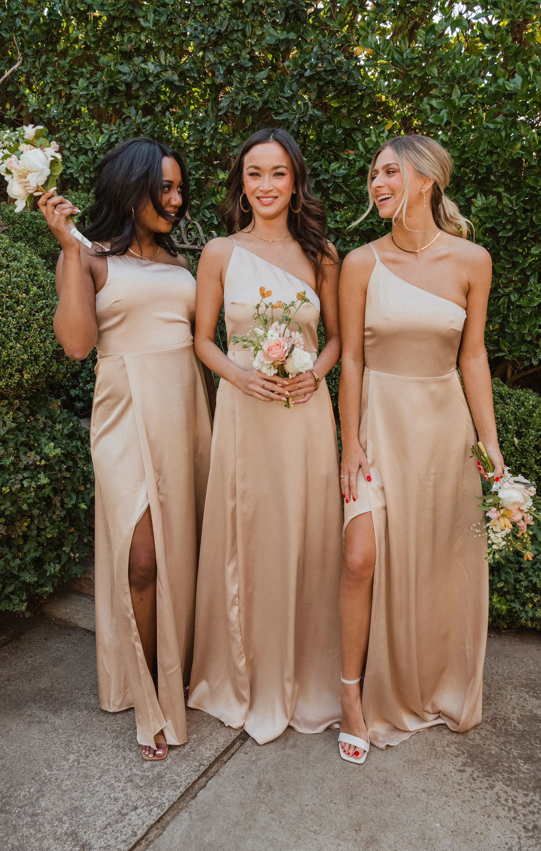 Robe Shannon Une Épaule ~ Satin Luxe Champagne