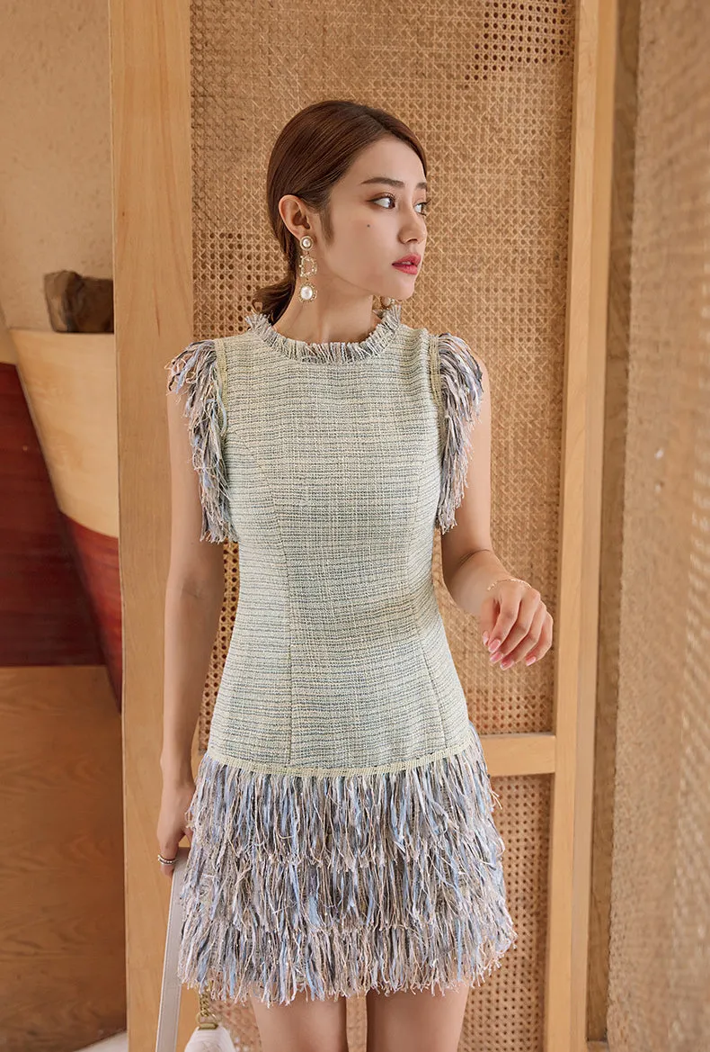 Robe sans manches en tweed à franges, près du corps, décontractée et mini