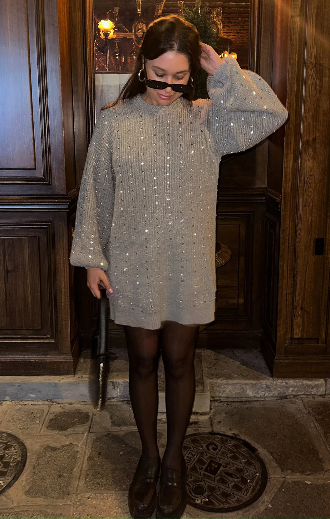 Robe pull sociale ~ Tricot à paillettes argentées