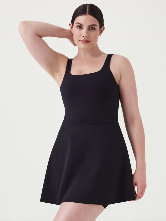 Robe carrée SPANX Booty Boost à encolure carrée