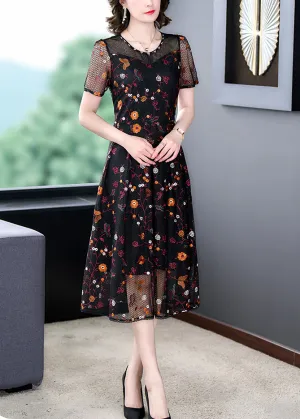 Nouvelle collection été robes pour femmes en dentelle avec broderie et encolure en V