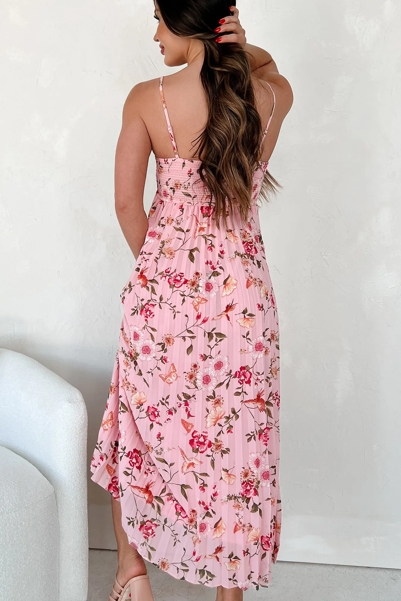 Robe plissée à motifs floraux et oiseaux Sweet By Nature (multicolore rose)