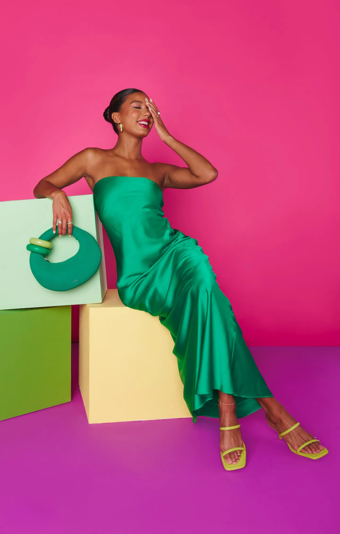 Robe tube Taylor ~ Satin luxe vert trèfle