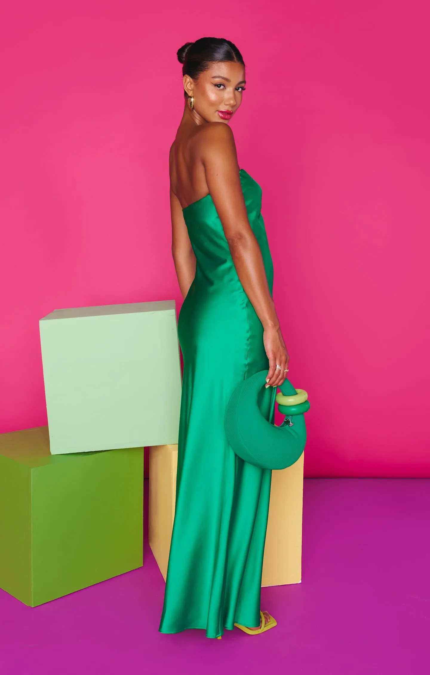 Robe tube Taylor ~ Satin luxe vert trèfle