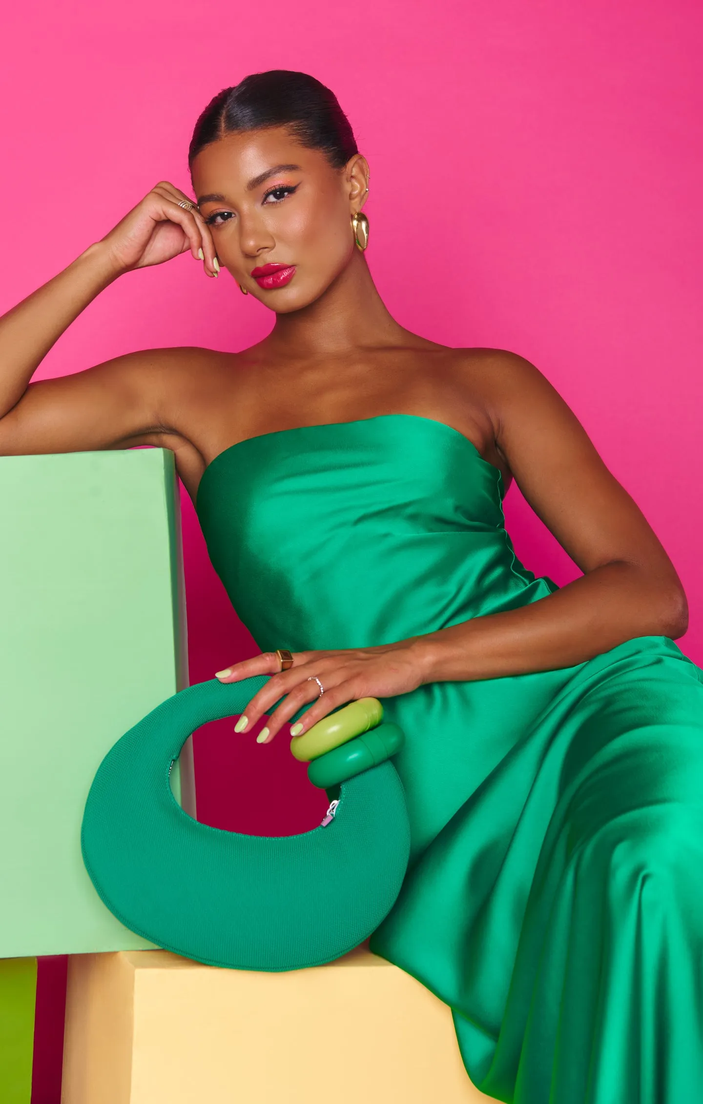 Robe tube Taylor ~ Satin luxe vert trèfle