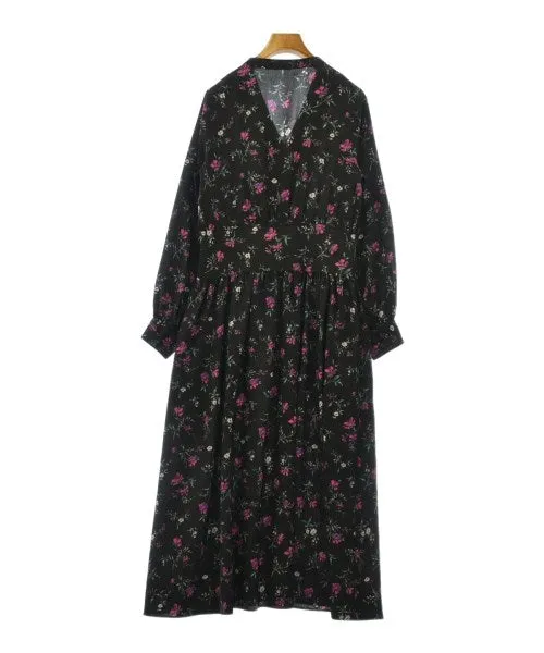 LES ROBES EN FER