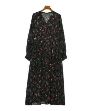 LES ROBES EN FER