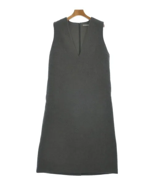 Robes de Luxe Theory