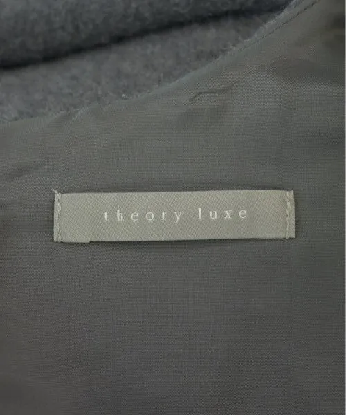 Robes de Luxe Theory