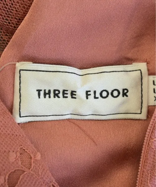 Robes à trois étages