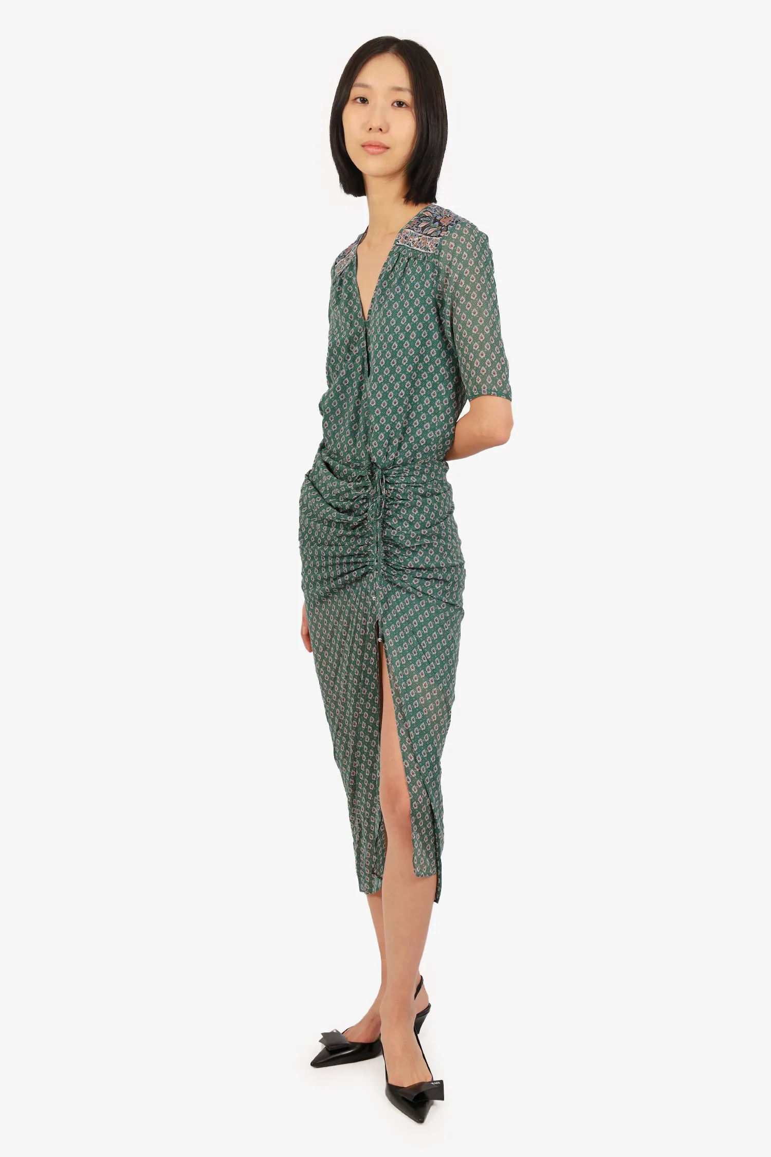 Veronica Beard Robe verte à imprimé paisley avec encolure en V et ruchées taille 00