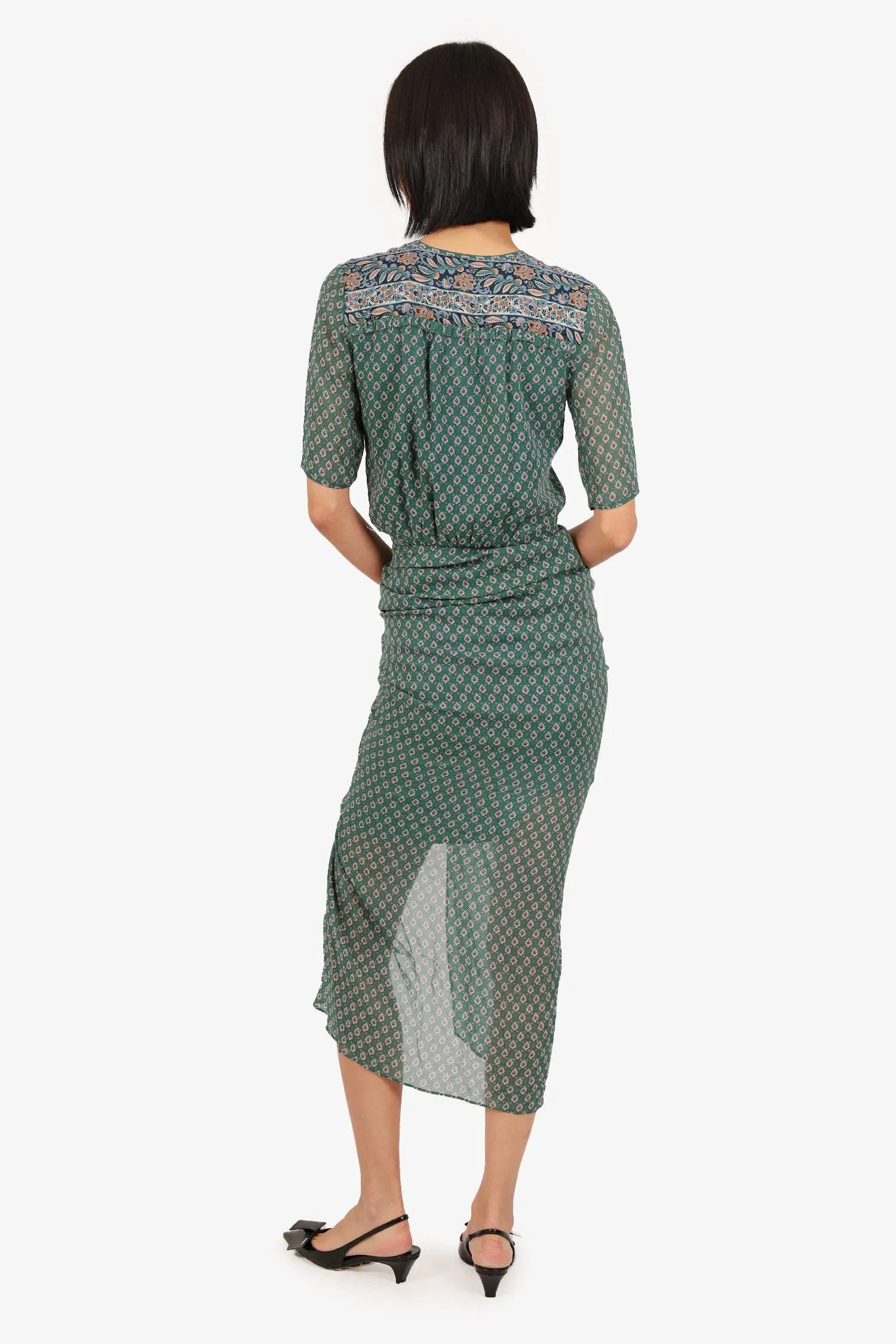 Veronica Beard Robe verte à imprimé paisley avec encolure en V et ruchées taille 00