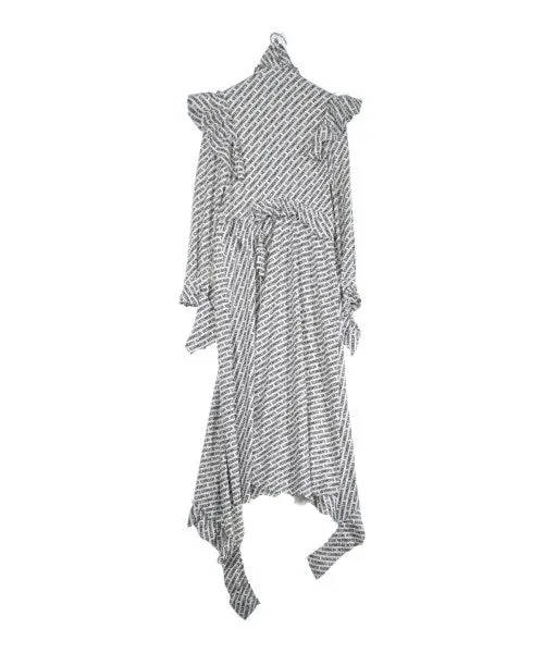 VETEMENTS Robes
