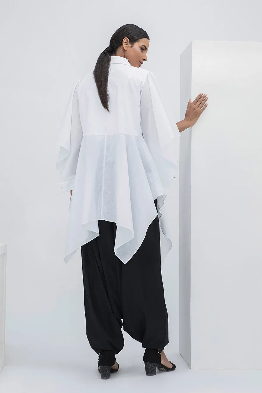 Chemise de salon évasée blanche