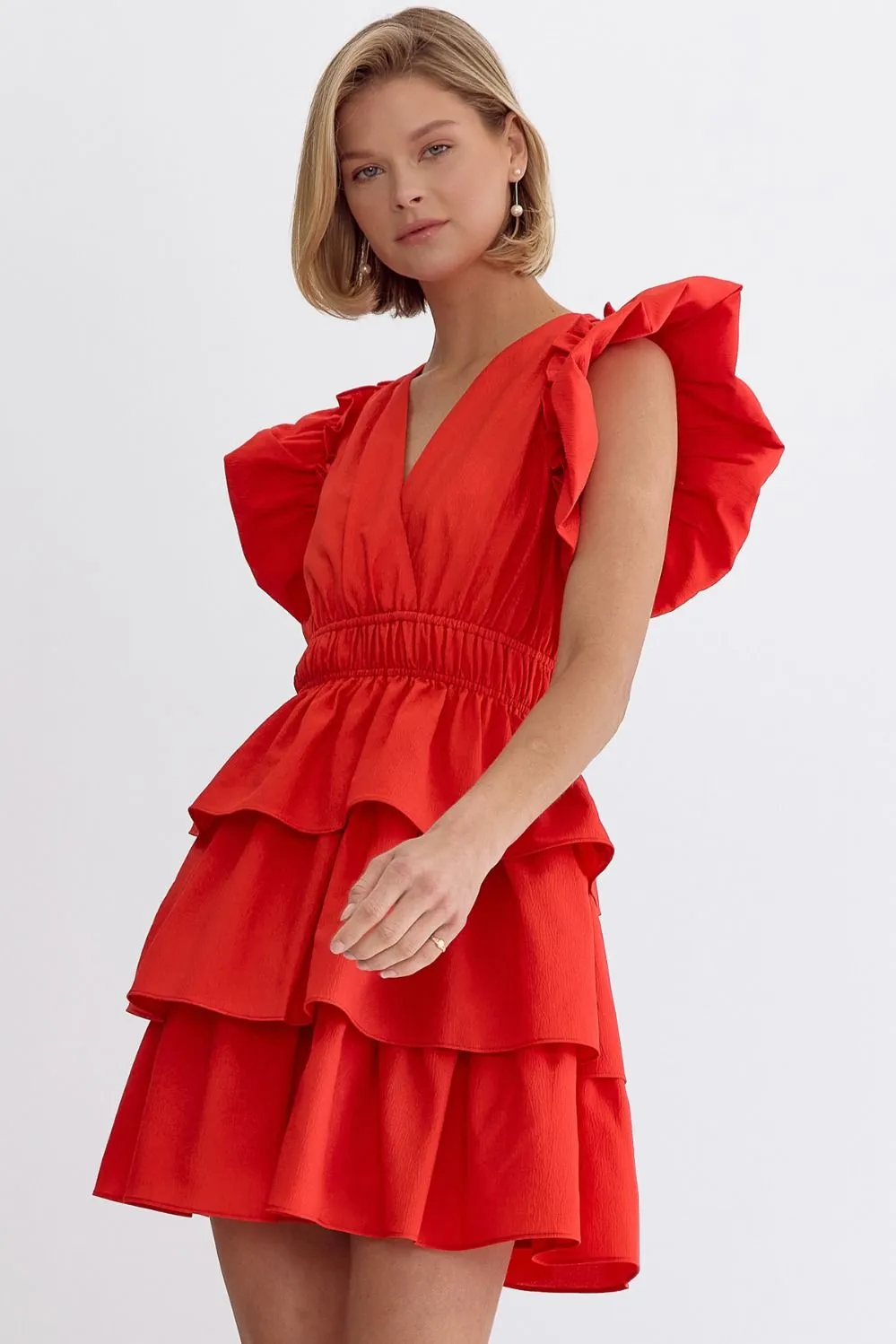 FEMMES EN ROBE ROUGE